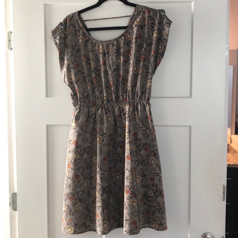 Short sleeve dress
